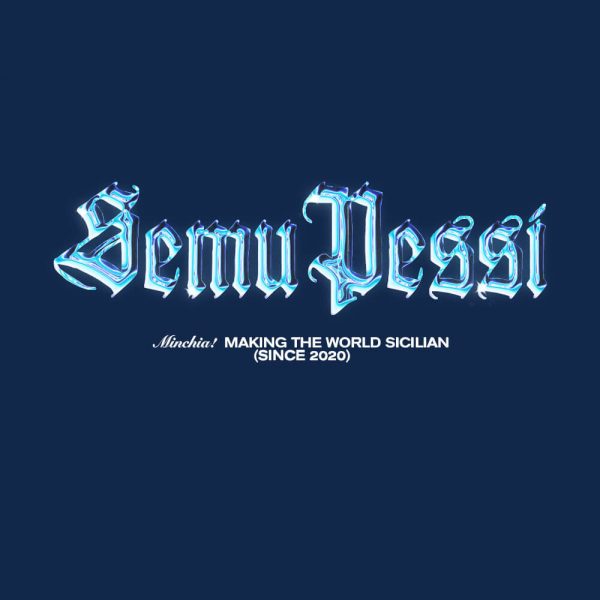 Maglietta Semu Pessi Blu - Simbolo di saggezza siciliana e ironia.